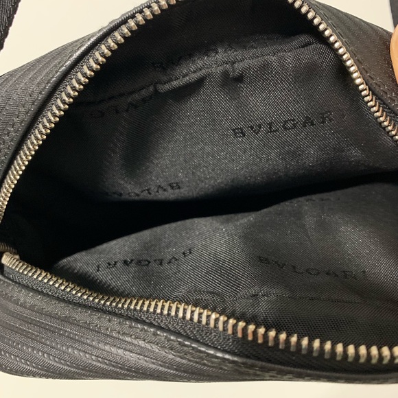 Bvlgari small hand bag. Man or woman. - Picture 6 of 7